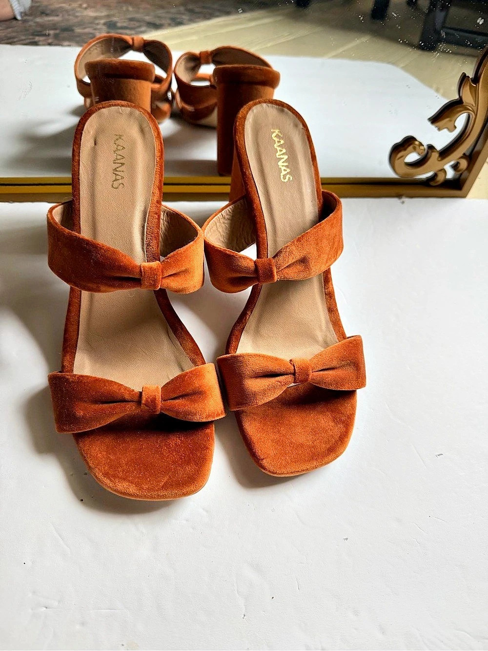Kaanas Gramercy Velvet Bow Slide Sandal Rust Brown US 10